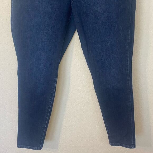 Lane Bryant High Rise Ultimate Stretch Skinny Dark Denim Jeans - Picture 4 of 7